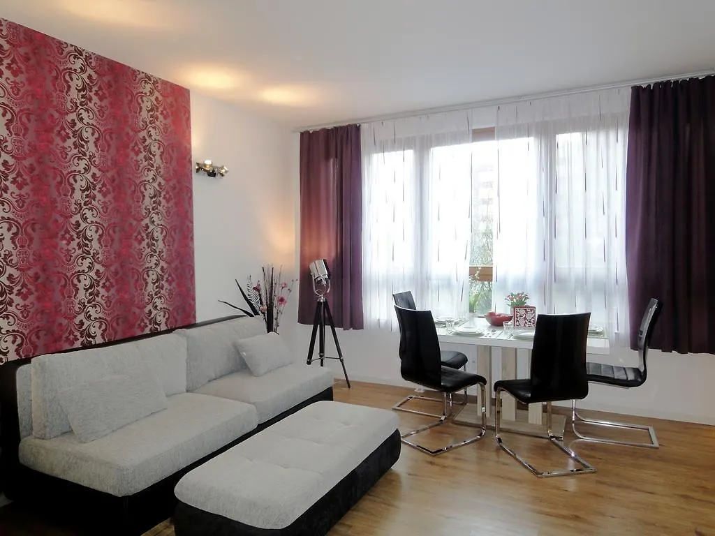 Apartments Rummelsburger Bucht Am Ostkreuz Berlino